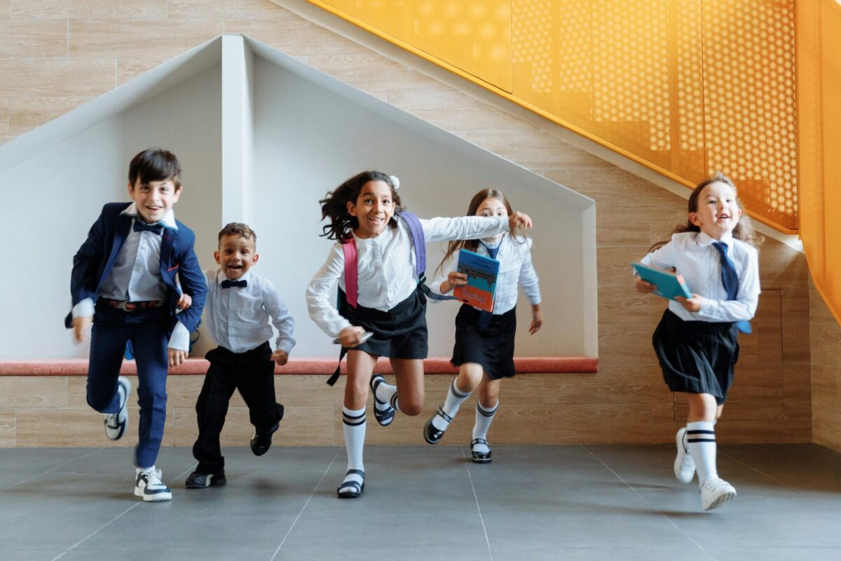 School search services with Steps into Spain